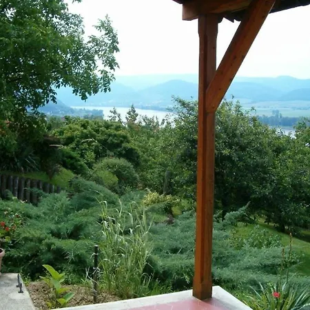 In Mit Garten Und Terrasse Holiday home *