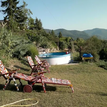 In Mit Garten Und Terrasse * Zebegeny