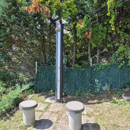 In Mit Garten Und Terrasse Holiday home Zebegeny